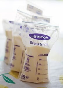breast milk, mother's milk, baby nutrition, baby, newborn, infant feeding, baby milk